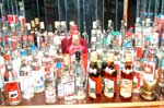 De collectie sterke dranken, gedistilleerd in PermAlko